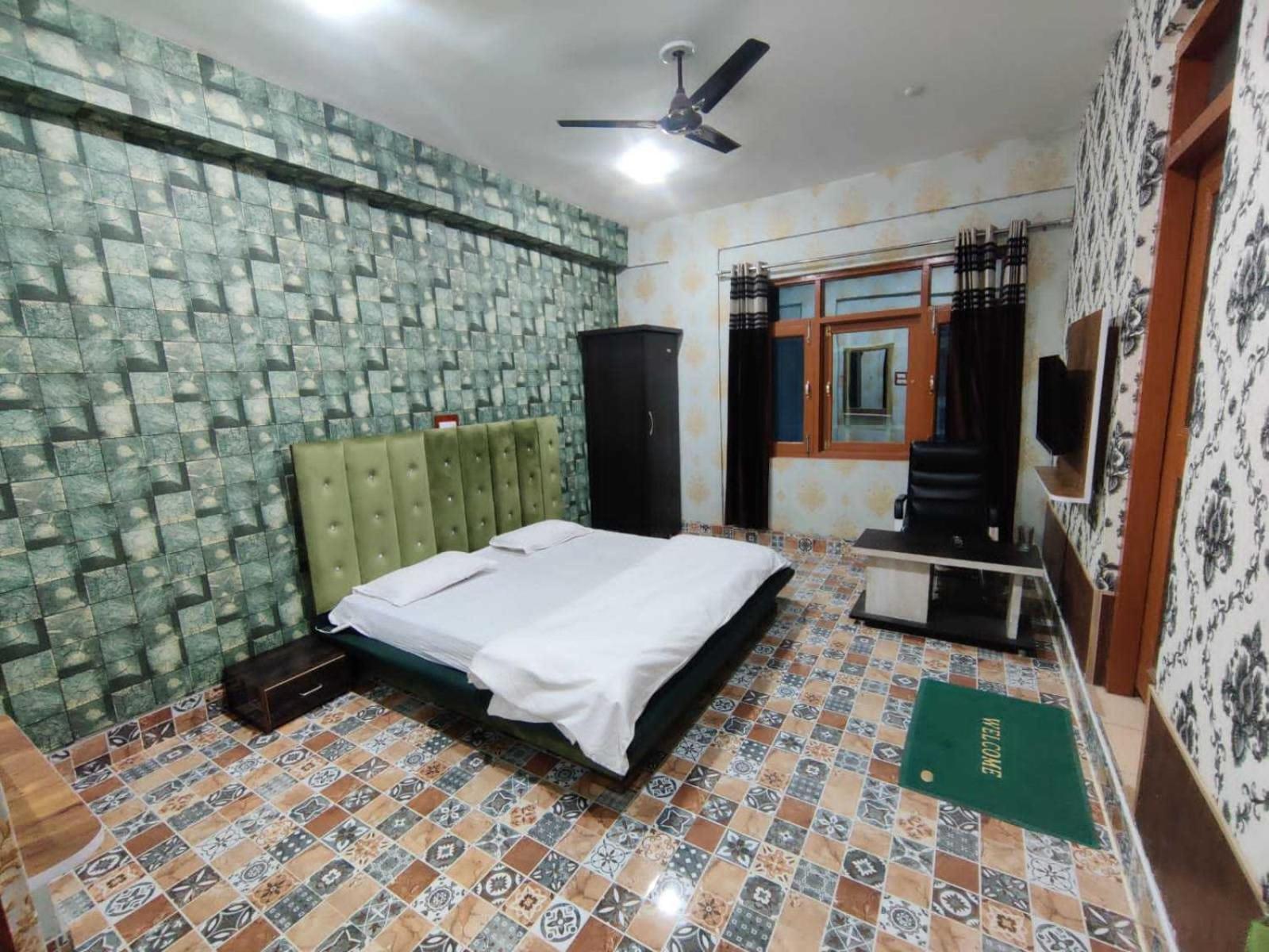 Hotel O Graceland Srīnagar Esterno foto
